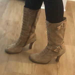 Classy swede comfortable  heeled boots